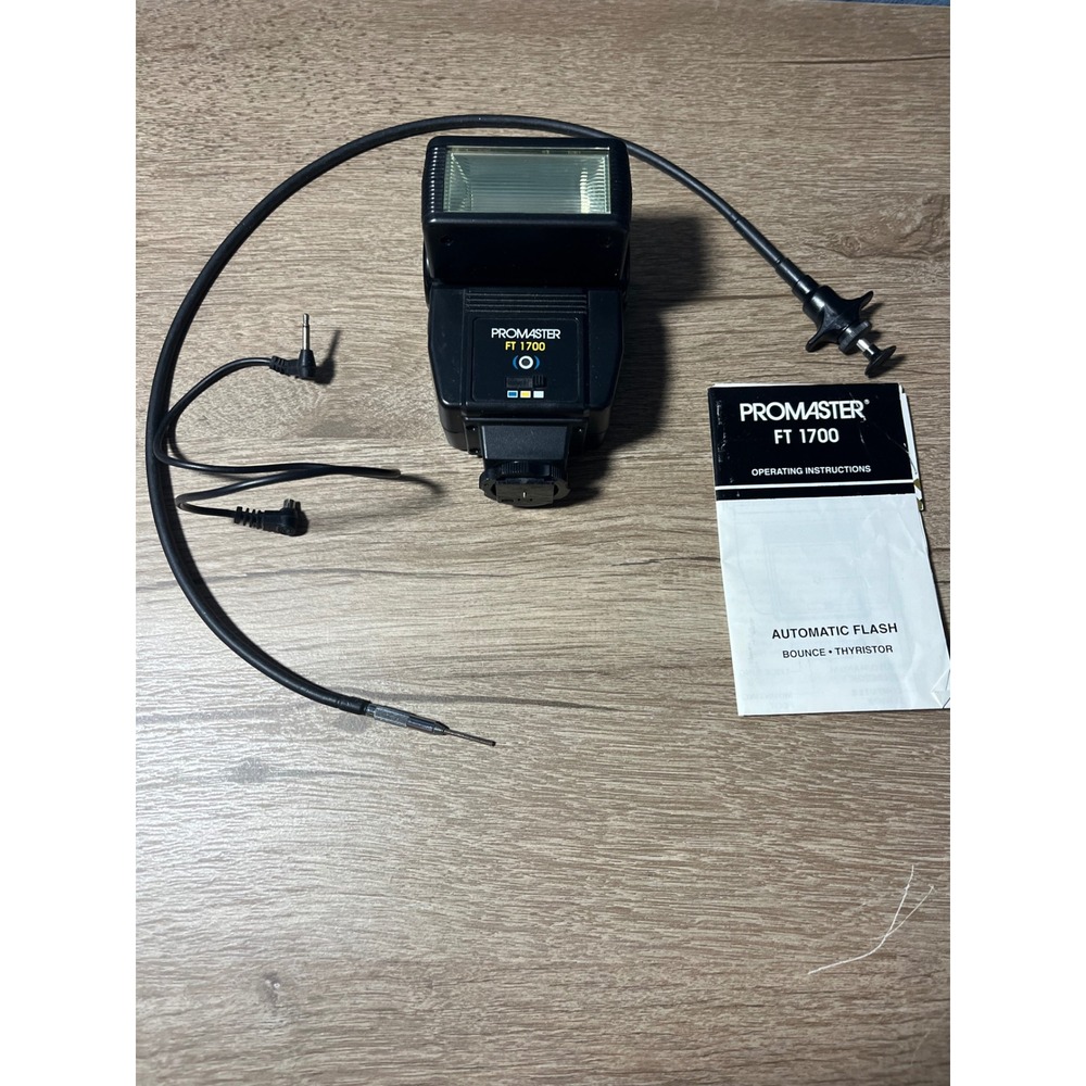 Promaster FT 1700 Automatic Thyristor Bounce Flash Camera Speedlight NOT TESTED